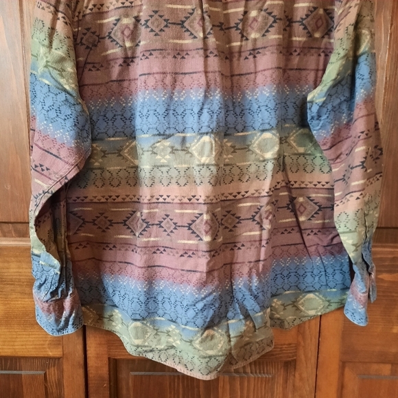 Cabela's Deerskin Soft Chamois flannel aztec button down flannel shirt size XL - Picture 10 of 12